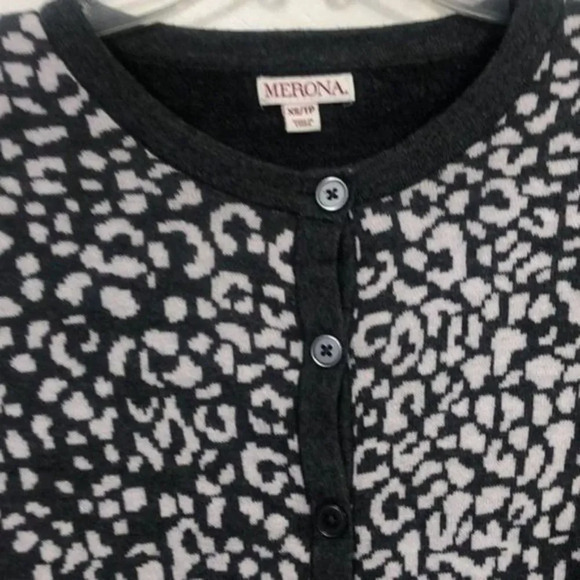 Merona Womens Cardigan Sweater Black Gray Animal Print Long Sleeve Button Up - Picture 6 of 14